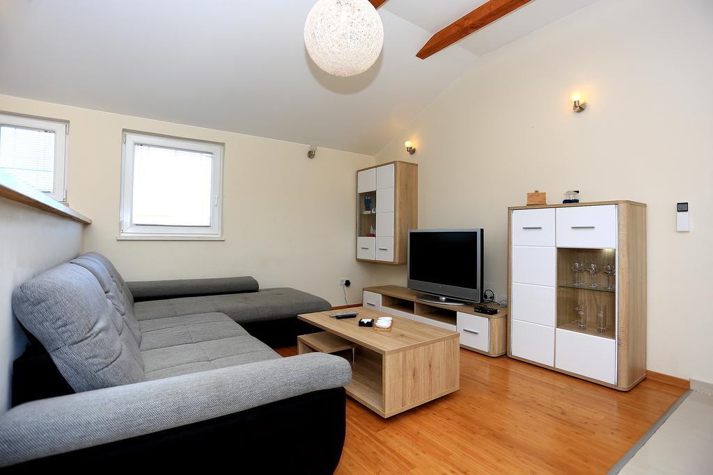 Apartment Pa Ve Murter Zewnętrze zdjęcie