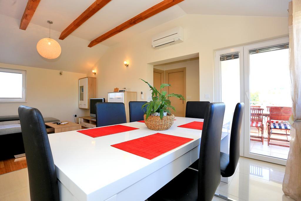 Apartment Pa Ve Murter Zewnętrze zdjęcie